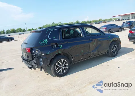 2019 Volkswagen Tiguan 2.0T Se/2.0T Sel/2.0T Sel R-Line/2.0T Sel R-Line Black из США, поврежденный, VIN 3VV3B7AX5KM078299